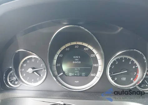 2011 Mercedes-Benz E 550 из США, поврежденный, VIN WDDKK7CF0BF081163